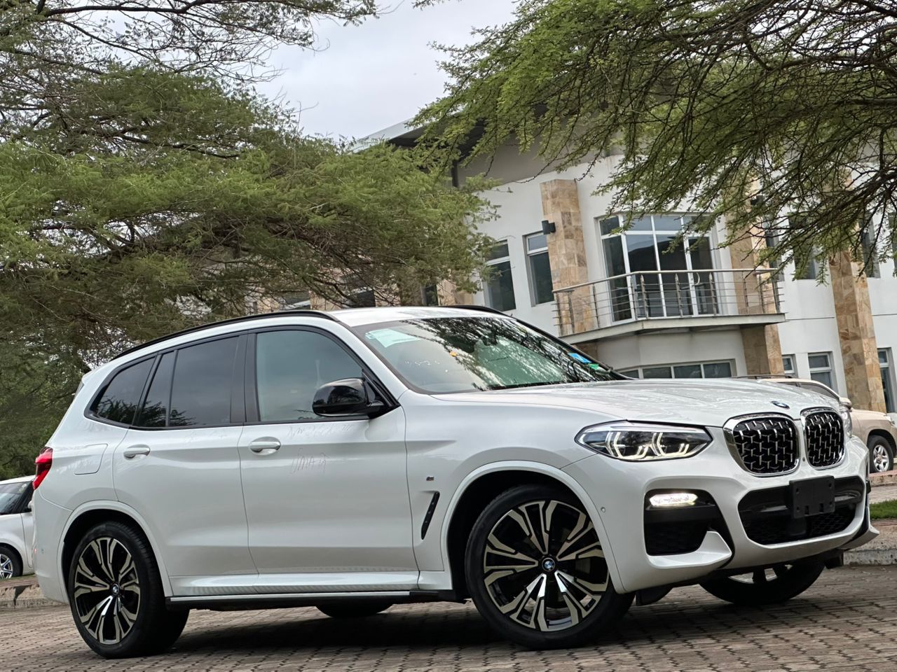 BMW
